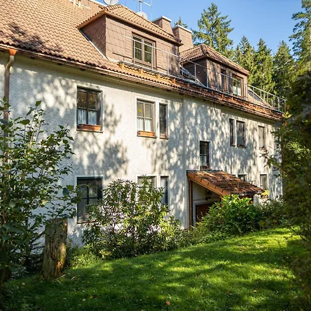 Auf Einem Reiterhof * Weissenstadt