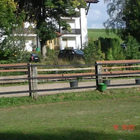 Auf Einem Reiterhof Apartment *